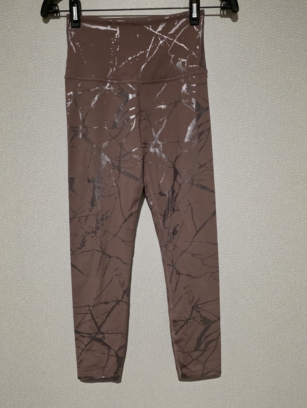 Beyond Yoga Lost Your Marbles High Waisted Midi Leggings Small